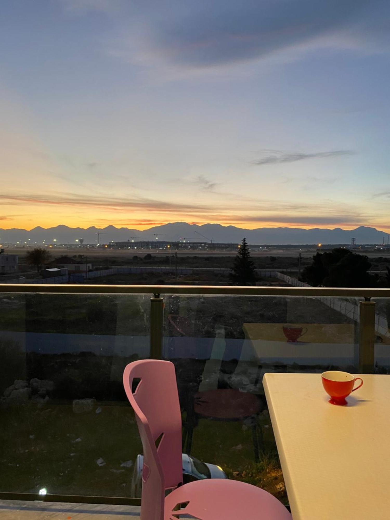 Antalya Havalimanina Yakin Havuzlu 1+1 Lux Daire Kültér fotó